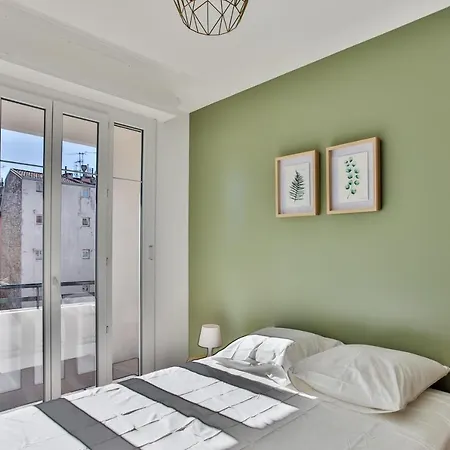 Rossini Centre - Proche Tram Apartman *